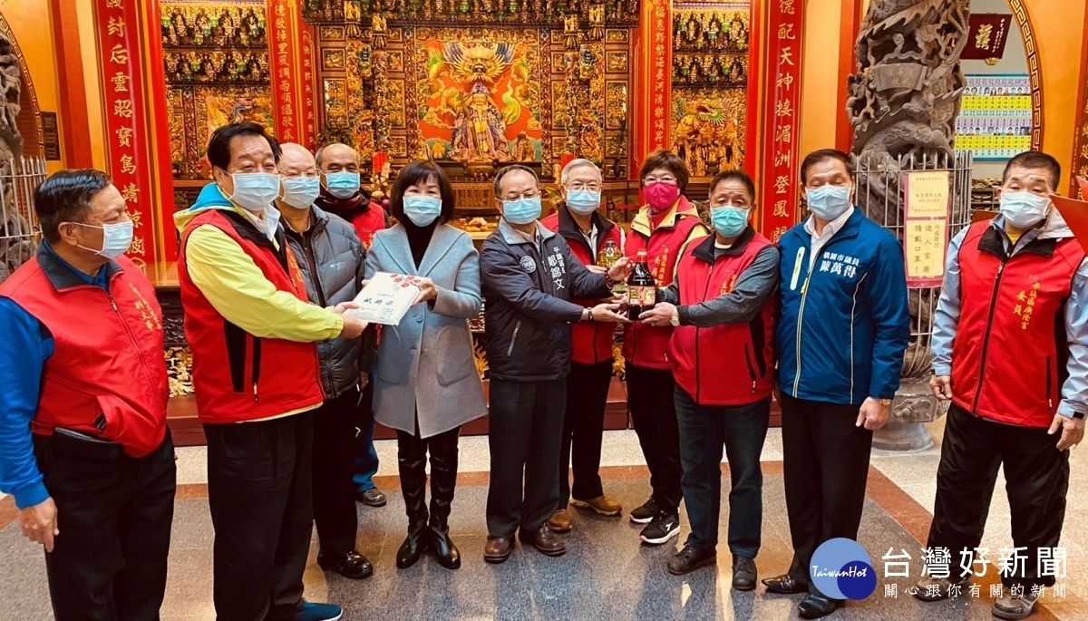 平鎮廣隆宮熱心公益舉辦寒冬愛心送暖,照顧弱勢族群。