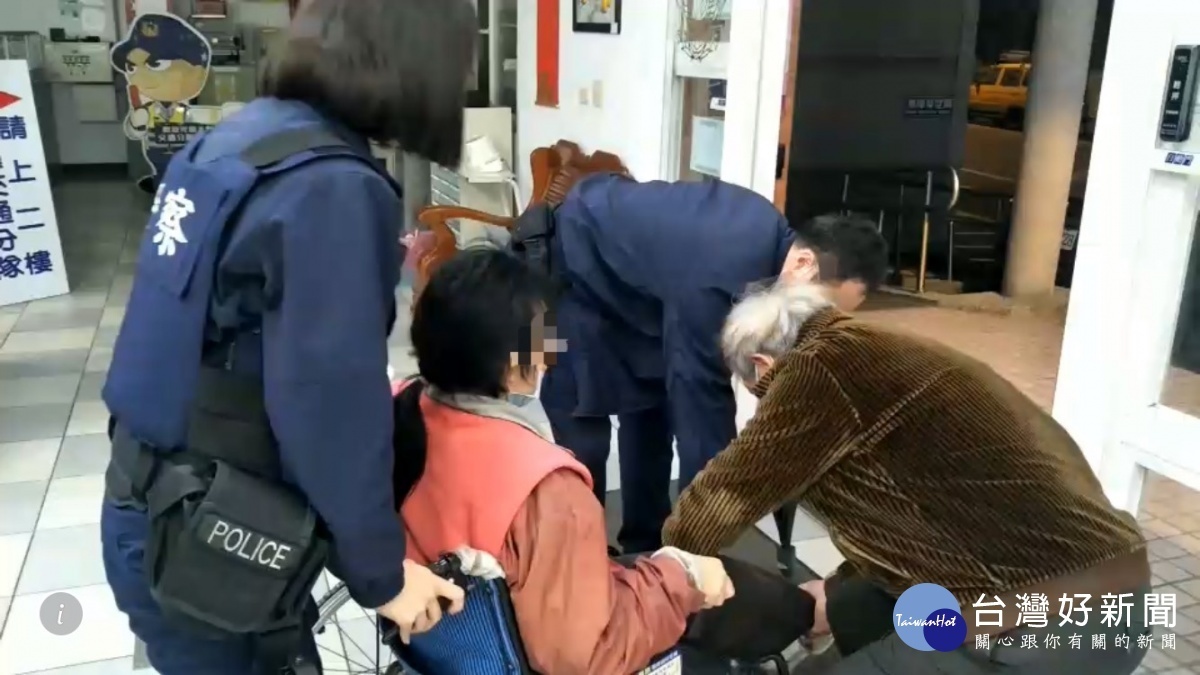 台中婦北上桃園迷途,平鎮警順利協助返家