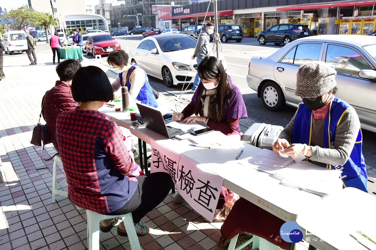 彰化免費四大癌症篩檢，今年更加碼沿海7鄉鎮B、C肝炎篩檢服務。呼籲鄉親善加利用參與篩檢，早期發現、早期治療，提高存活率。