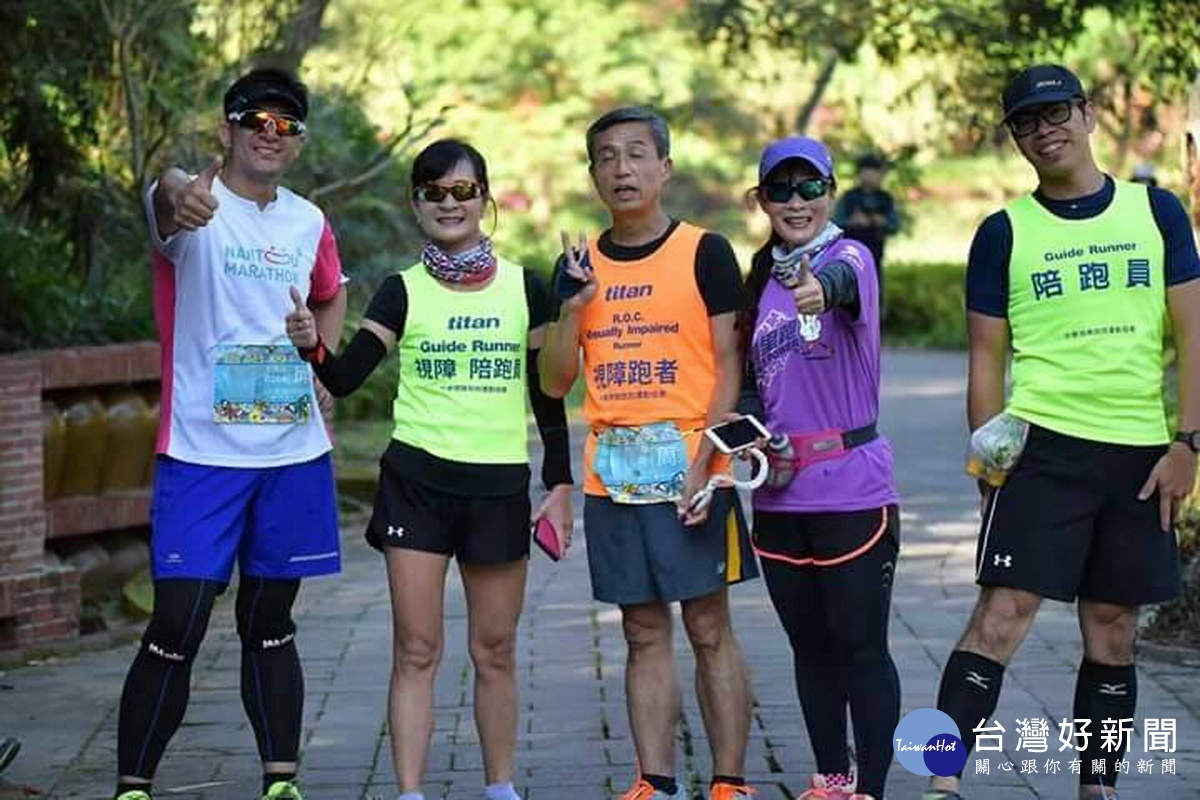 柯文雁是南投縣首位視障陪跑員。(柯文雁提供)