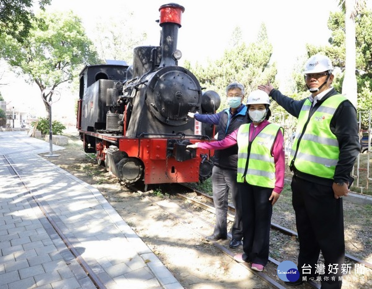 縣長張麗善前往虎尾文化路及同心公園視察周邊街道系統整合串接改善計畫工程現況，積極用心打造舒適的人行步道。