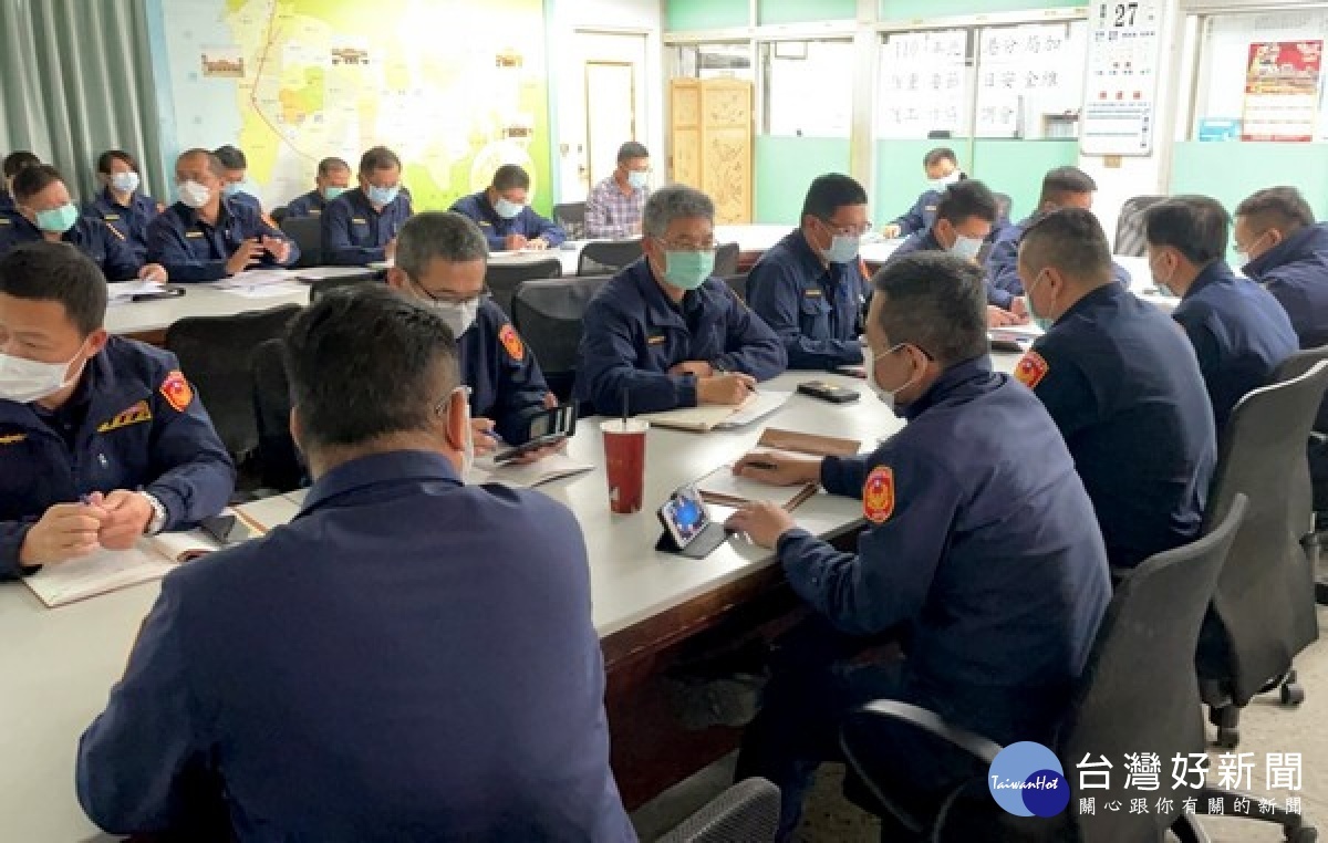 北港警分局舉辦「110年加強重要節日安全維護工作任務講習」，為即將到來的春節全面啟動治安維護、交通疏導與為民服務工作。