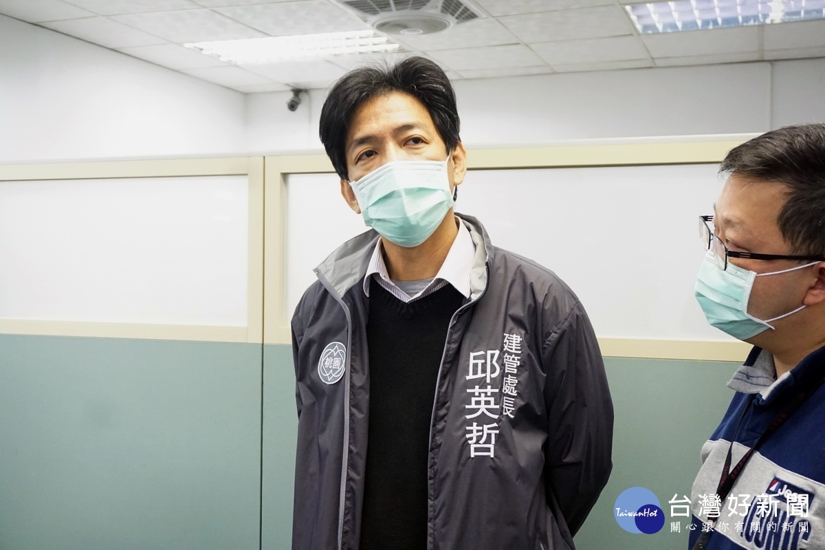 桃園市政府建管處長邱英哲強調市府均依法開罰,沒有縱容或放水的問題。