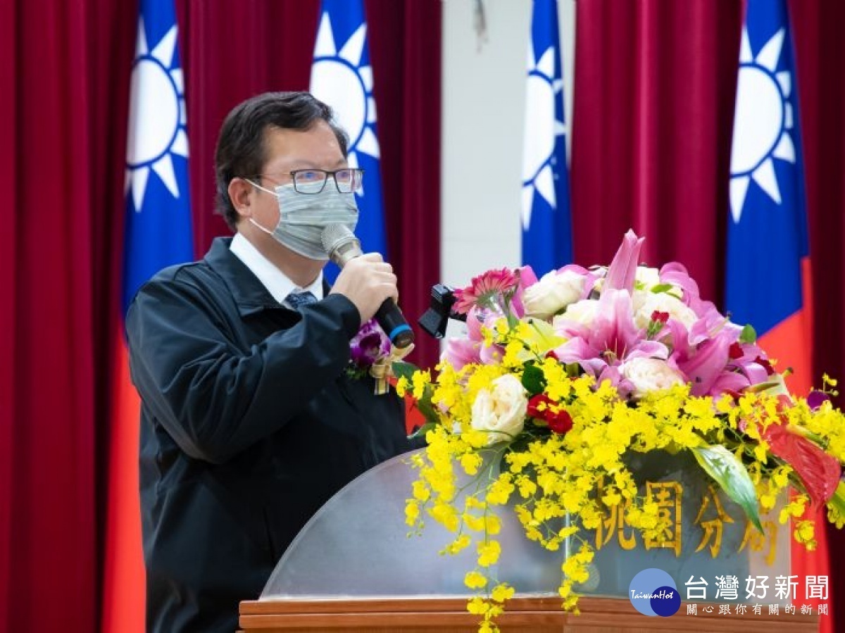 市長肯定新任警官能力,同時感謝卸任警官的付出