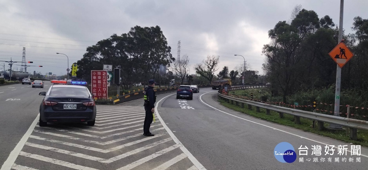 大溪分局為了讓遊客春遊能交通順暢,特別列出春節期間交通疏導措施