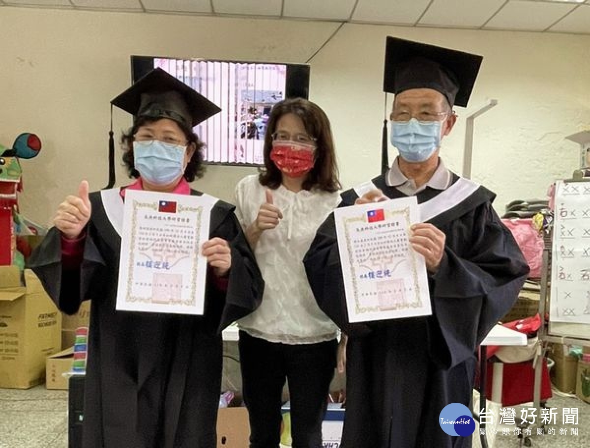 長庚科大高齡暨健康照護管理所團隊執行「愛健康互助志工培力計畫」,強化社區志工培訓,讓社區長輩能得到更多、更專業的照顧。