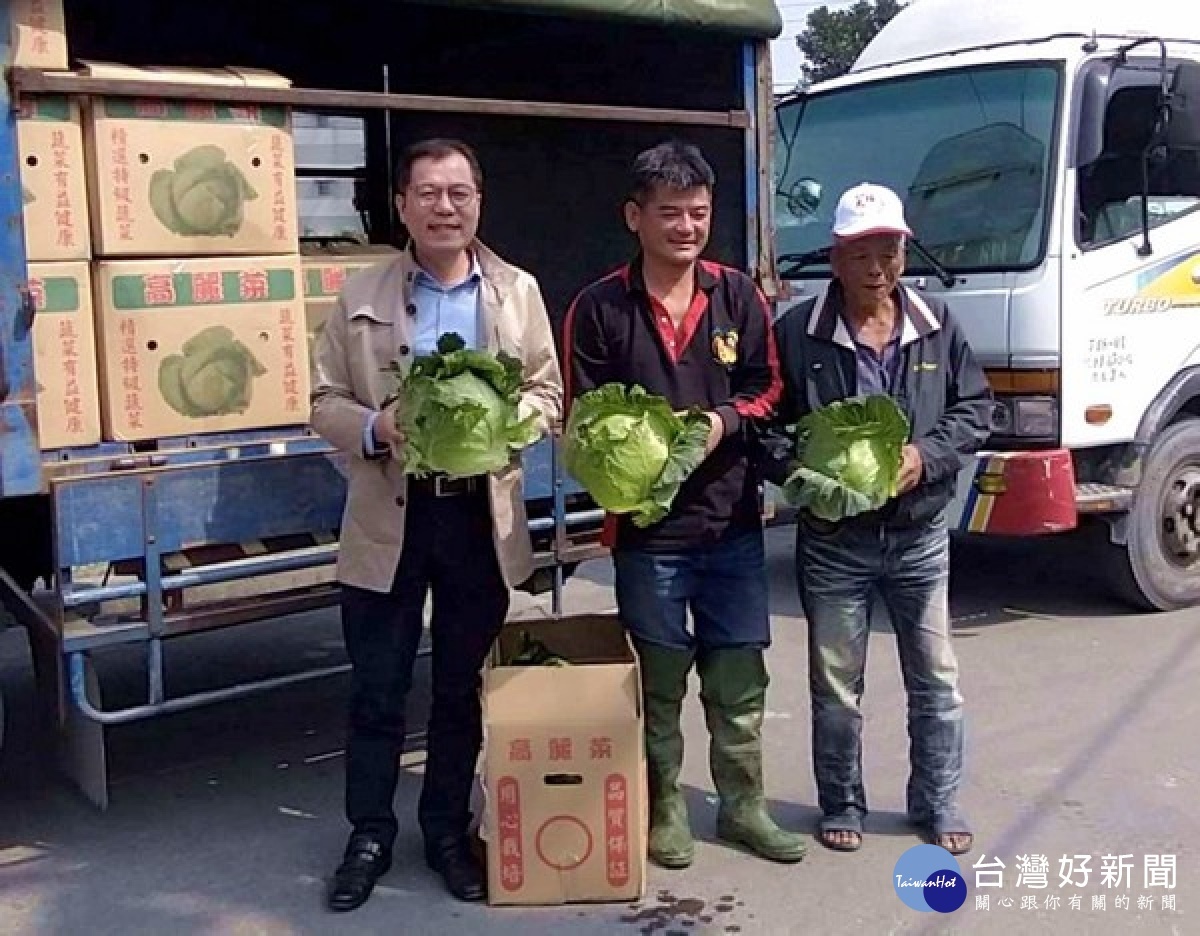 高麗菜產量大增，菜價下滑，雲林縣政府積極透過多元管道協助蔬菜調節，亦獲縣警局等機關企業踴躍響應採購。