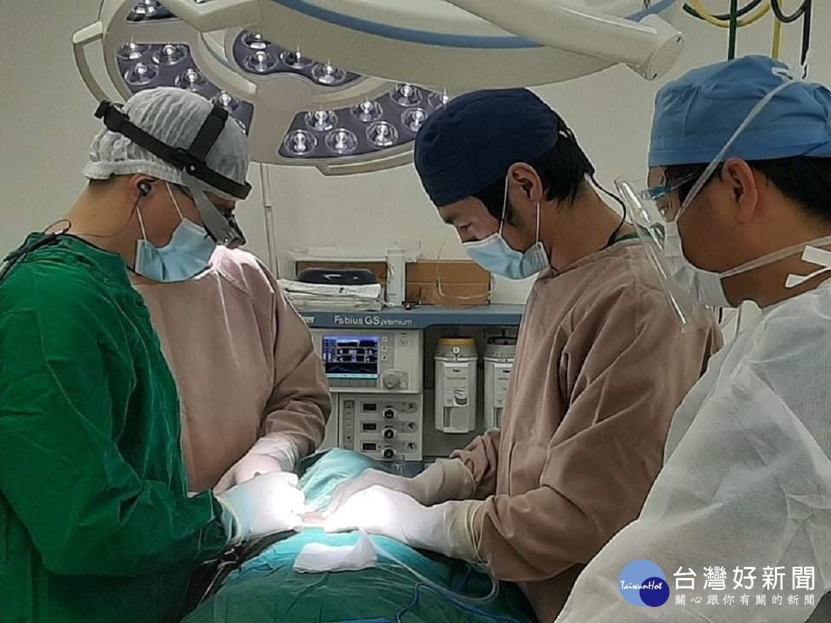 愛不間斷~疫不容辭 員榮跨海指導手術讓患者獲得妥適診治