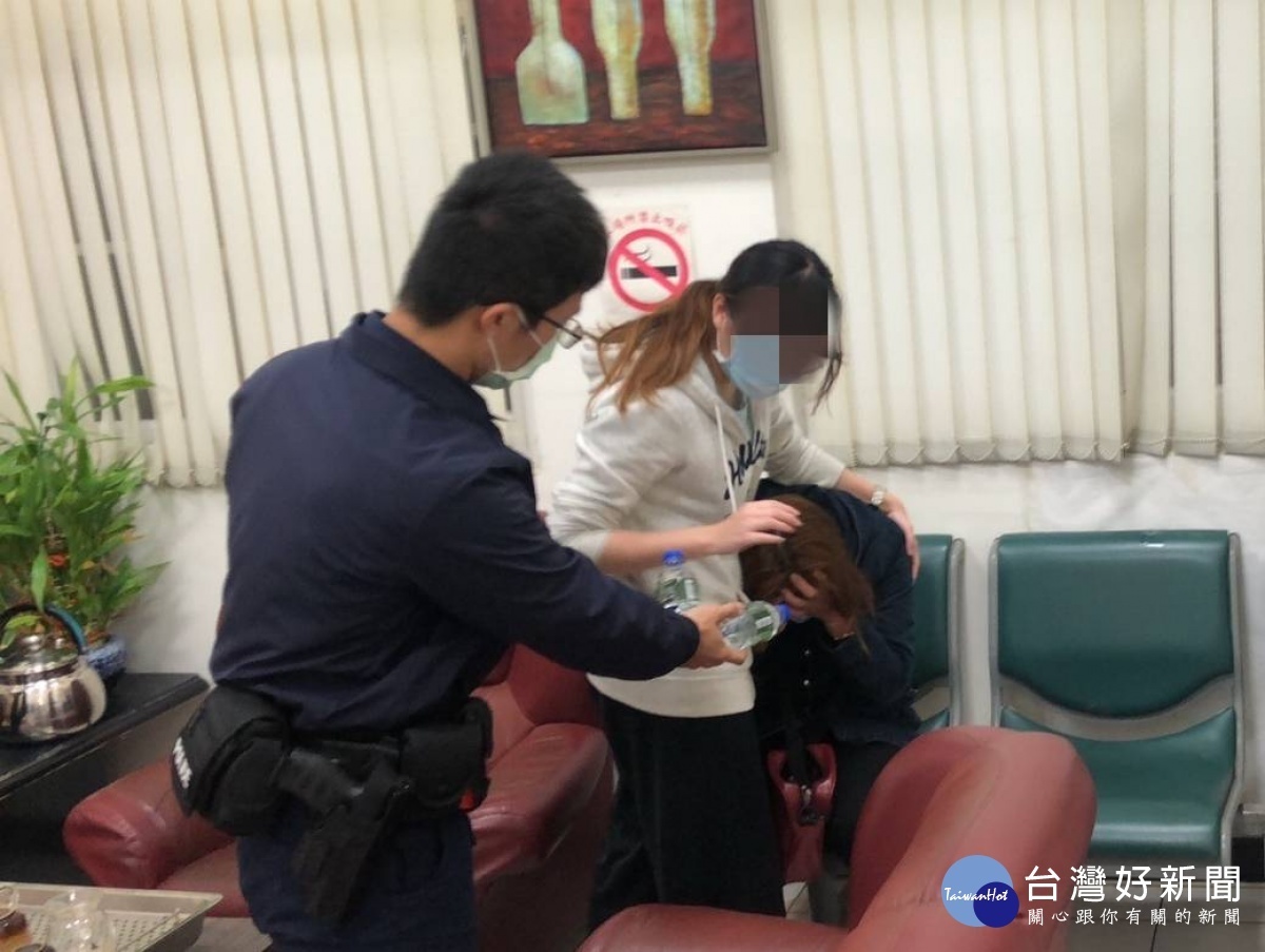 員警得知劉女的遭遇後覺得鼻酸，通知社工單位協助關懷及安置