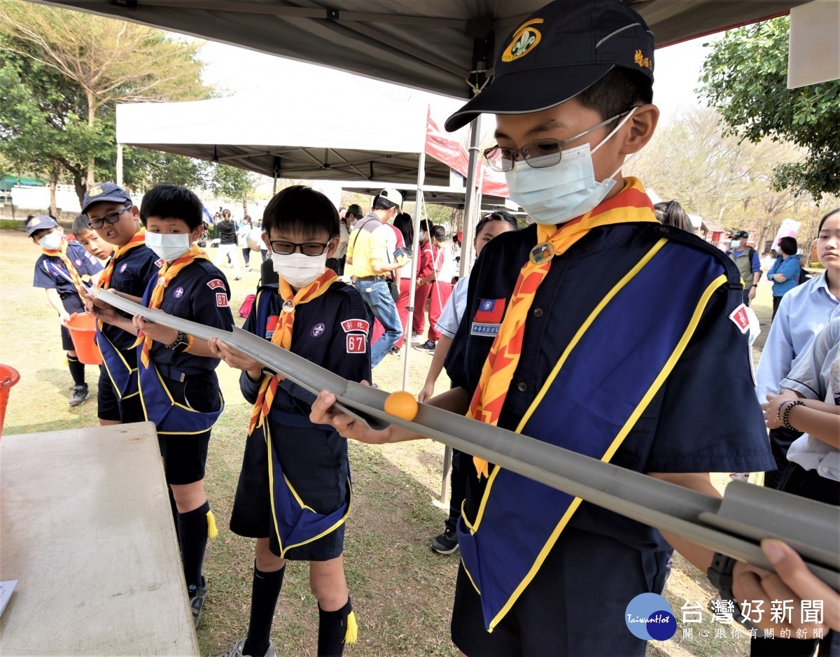 三五童軍節，彰化縣各級童軍聯合檢閱大會，來自彰化縣各級學校童軍團與服務人員共計約910人參加。