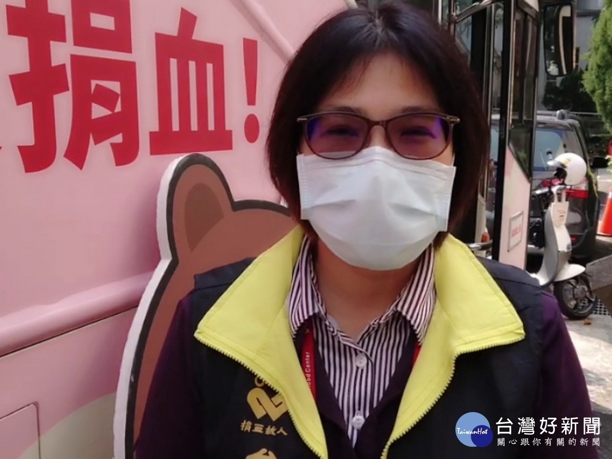 臺中捐血中心企劃課陳家綺說「捐血一袋 救人一命」需要大家多多支持。