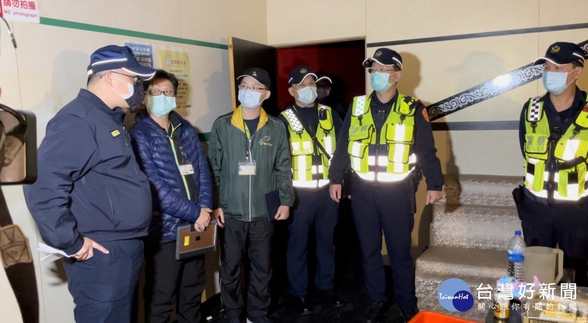 警方動員警力,強力掃蕩轄內特種營業場所