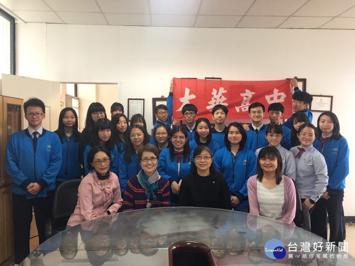 大華中學繁星放榜成績輝煌,全校89位畢業生,錄取人數更突破去年紀錄近七成五