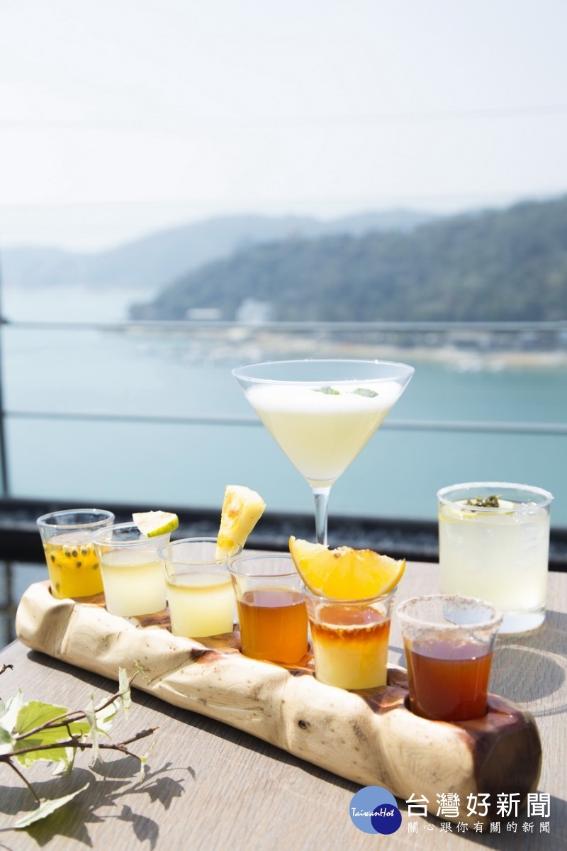 雲月舫推出TEA SHOT特組,清爽柔順,是本季最吸睛主打飲品。