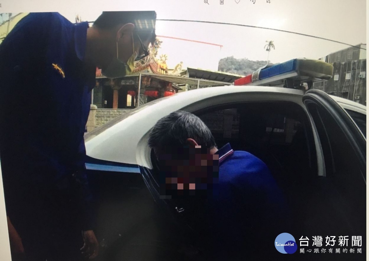 老翁徒步近20公里找工作,大溪警助返家