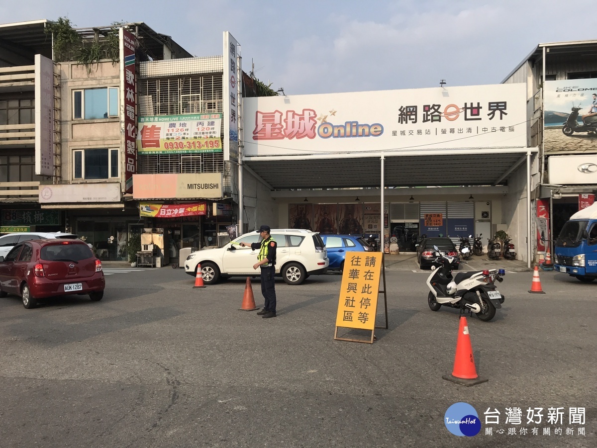 大溪分局為了紓解掃墓祭祖車潮及避免遊客塞車之苦，壅塞路段供民眾參考，提供建議替代道路