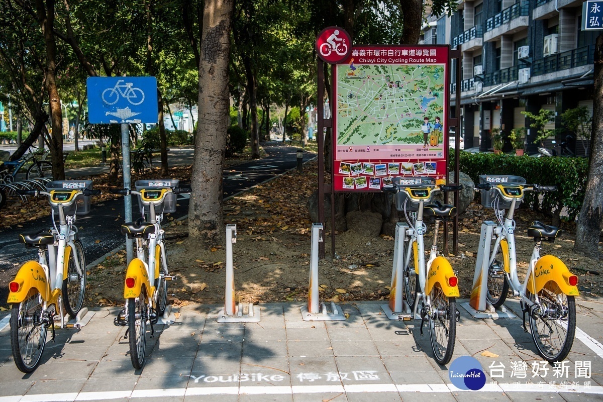 市府推薦單車之旅，遊客搭配YouBike2.0更便利／陳致愷翻攝