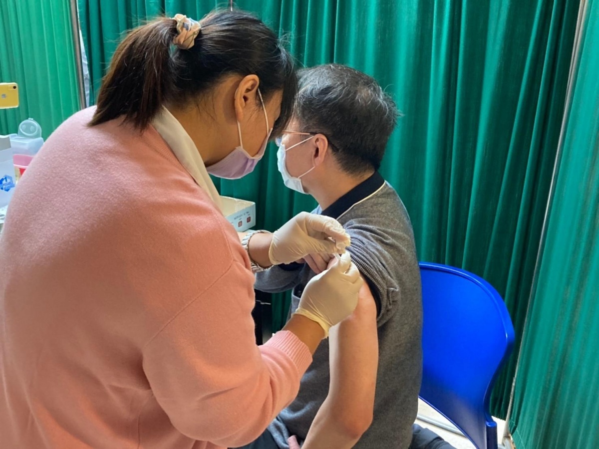 COVID-19疫苗接種對象再擴大,桃園衛生局呼籲符合資格者踴躍接種