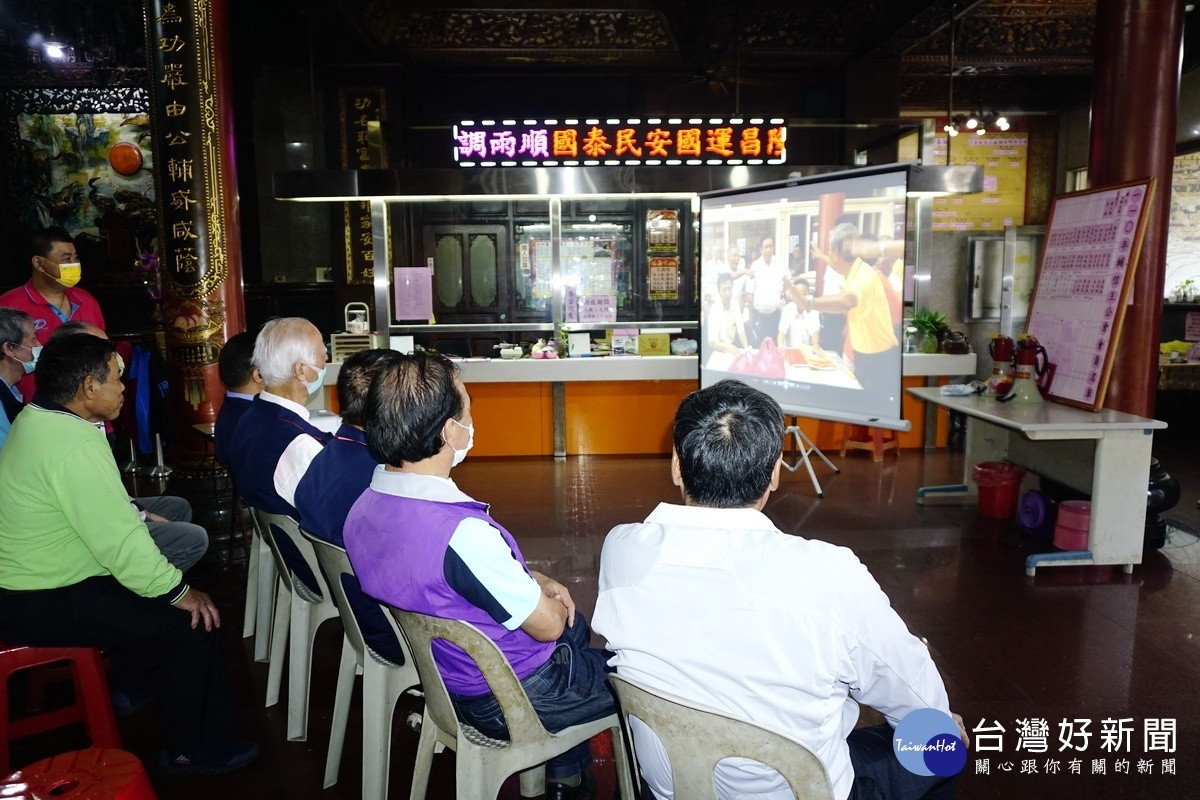 大園福海宮管委會說明遷建原由。