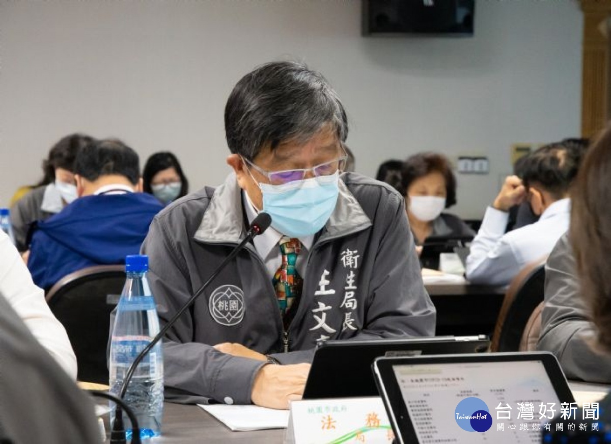 衛生局長王文彥表示,截至4月13日止,桃園市累計接種COVID-19疫苗者有3,050人