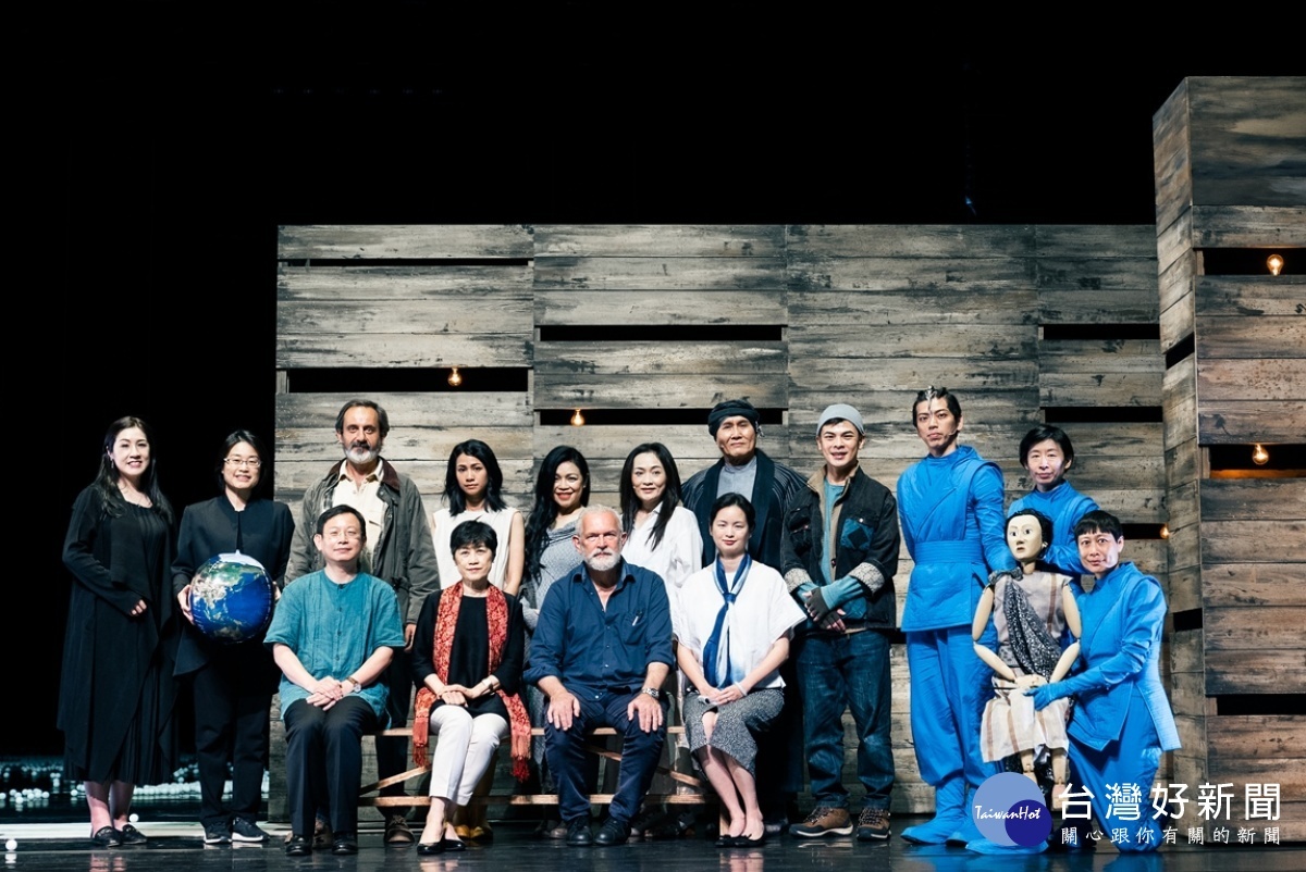 《複眼人》劇場版4月24、25日在臺中國家歌劇院舉行世界首演,22日彩排記者會。(圖/台中國家歌劇院)