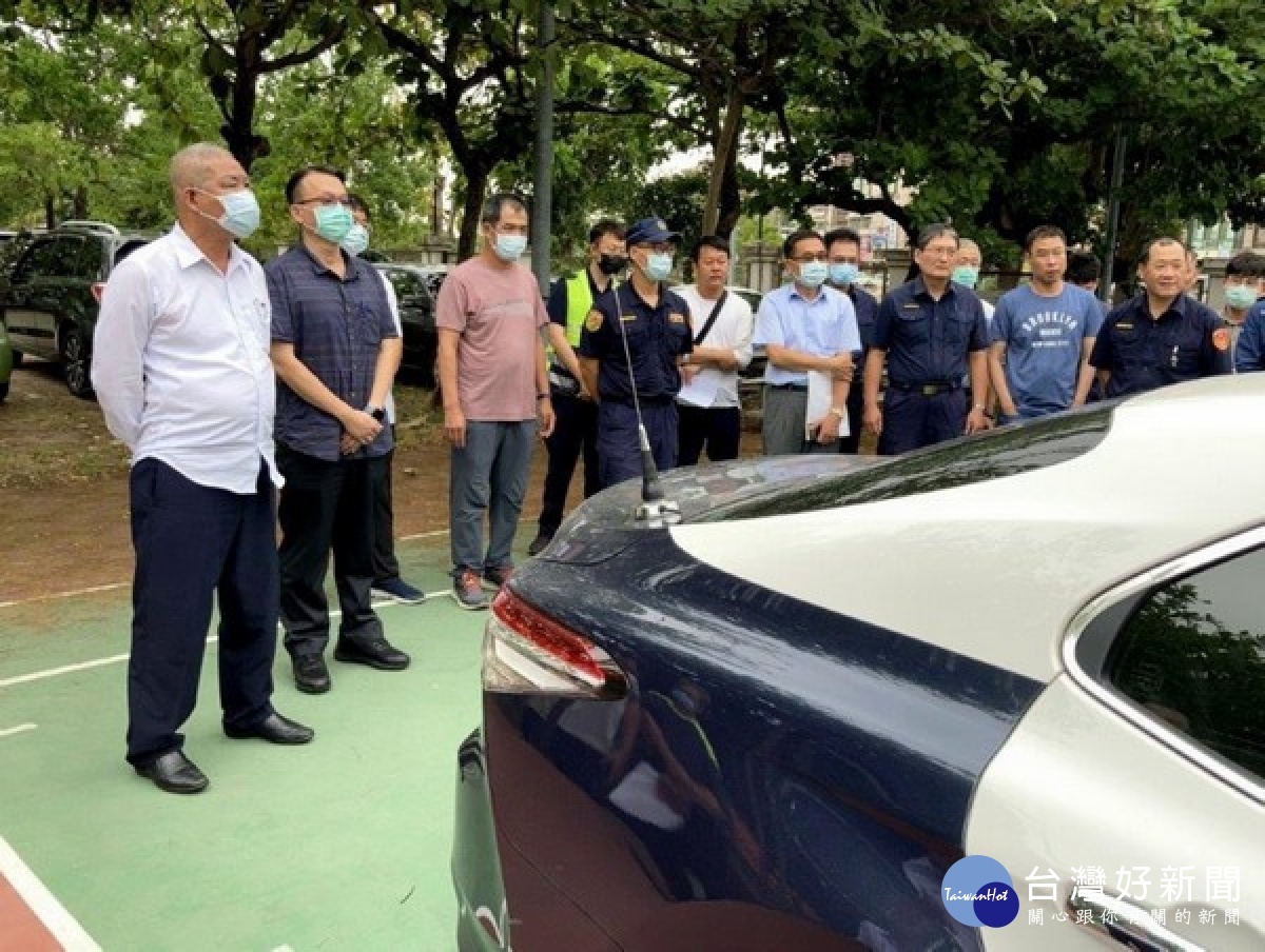 雲林縣警察局辦理新購高性能巡邏車16輛、偵防車11輛，局長朱宗泰叮嚀落實車輛管理維護及駕車執勤安全，有效維護治安與交通。\