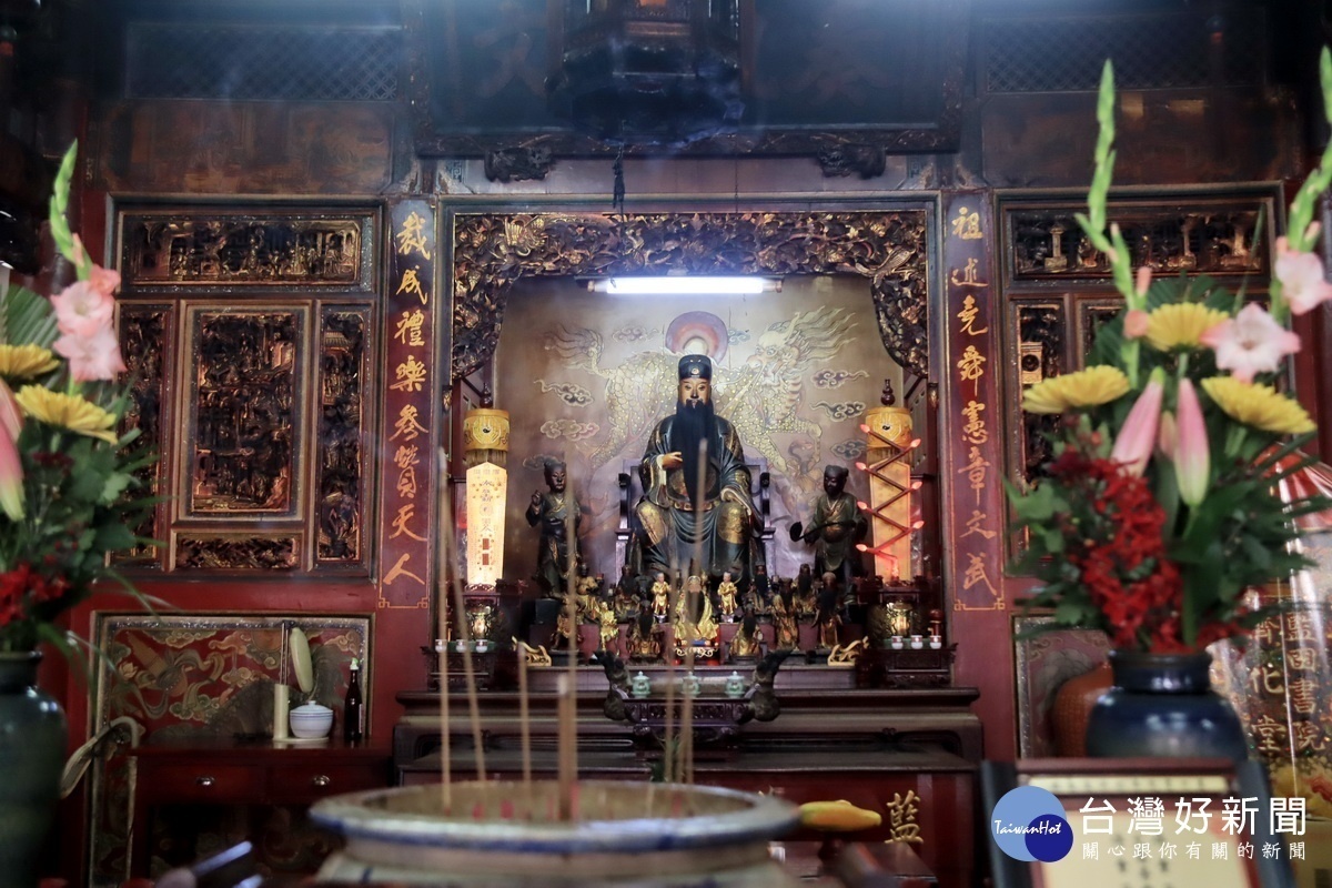 藍田書院祀奉文昌帝君等堪稱南投文武廟。(記者扶小萍攝)