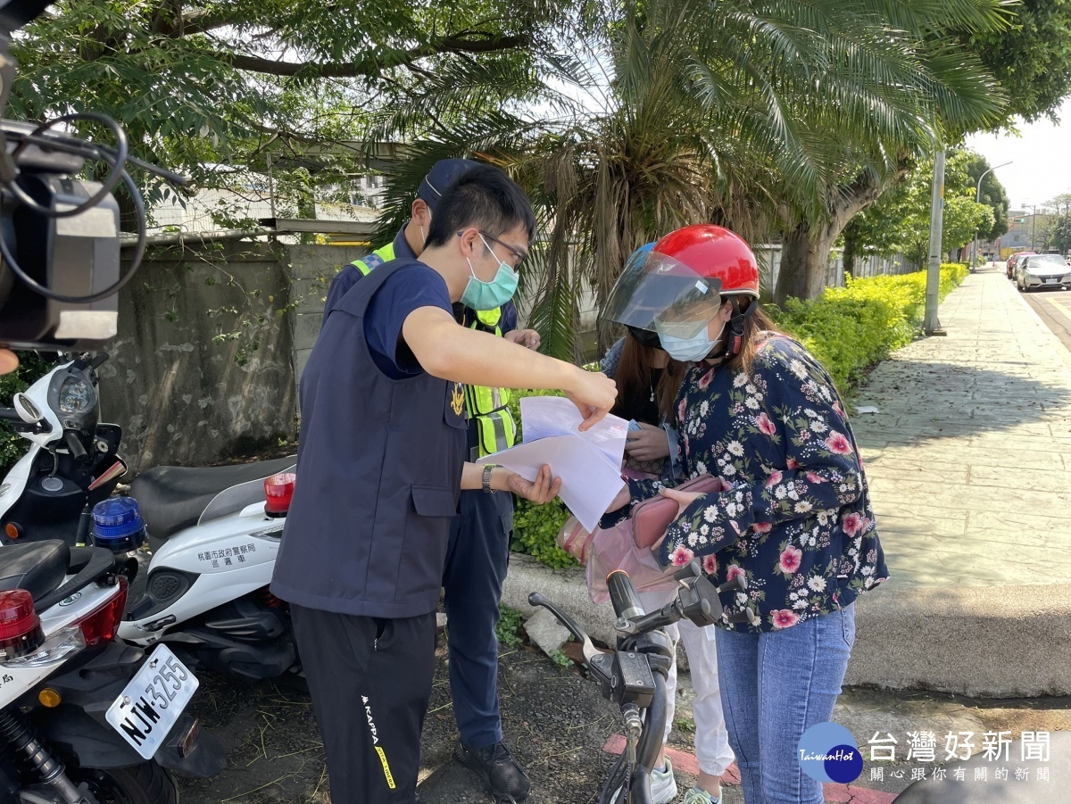 電動自行車肇事率高，平鎮警方加強取締