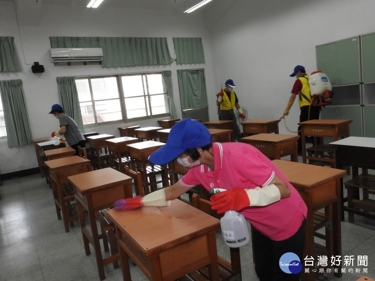 各試場均進行消毒。(縣府提供)