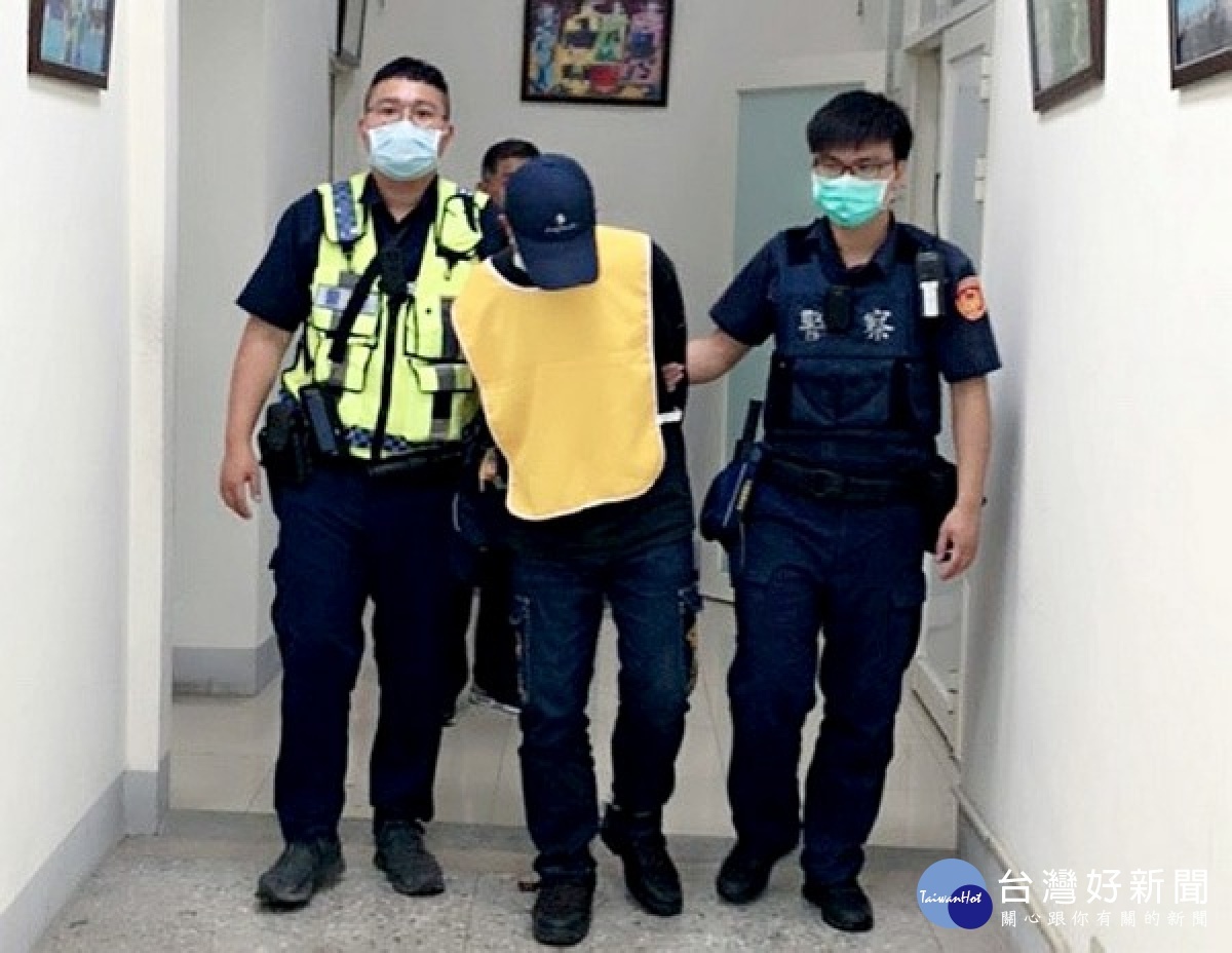 北港分局轄區偏僻路段,相繼傳出宵小偷剪電纜線變賣圖利,警方專案小組積極偵查追緝,逮獲張姓竊盜慣犯。