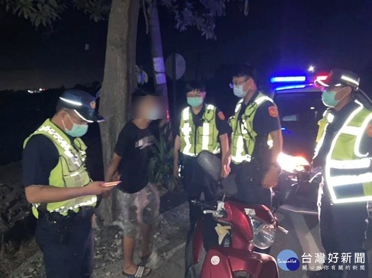 橋頭所獲報男子失聯數日,立即動員警力根據相關監視器影像越轄查尋,不出一天順利將人平安尋回,家屬肯定及感謝警方積極熱心的協助。
