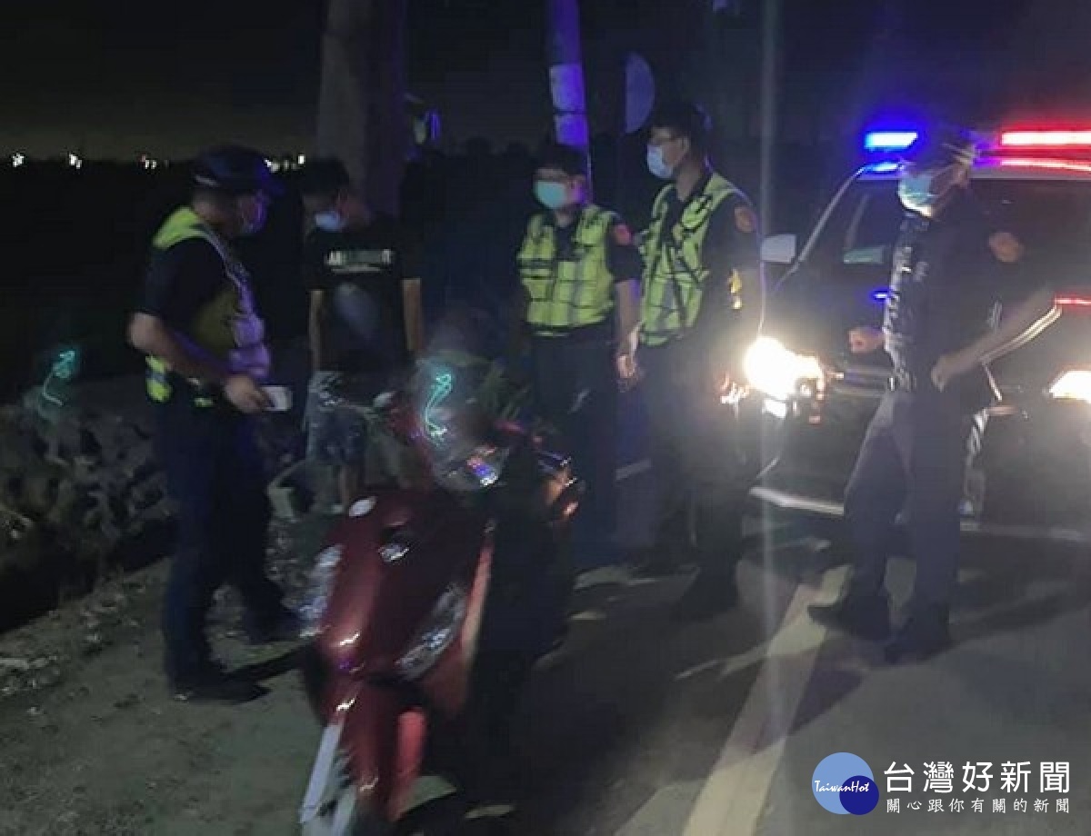 橋頭所獲報男子失聯數日,立即動員警力根據相關監視器影像越轄查尋,不出一天順利將人平安尋回,家屬肯定及感謝警方積極熱心的協助。