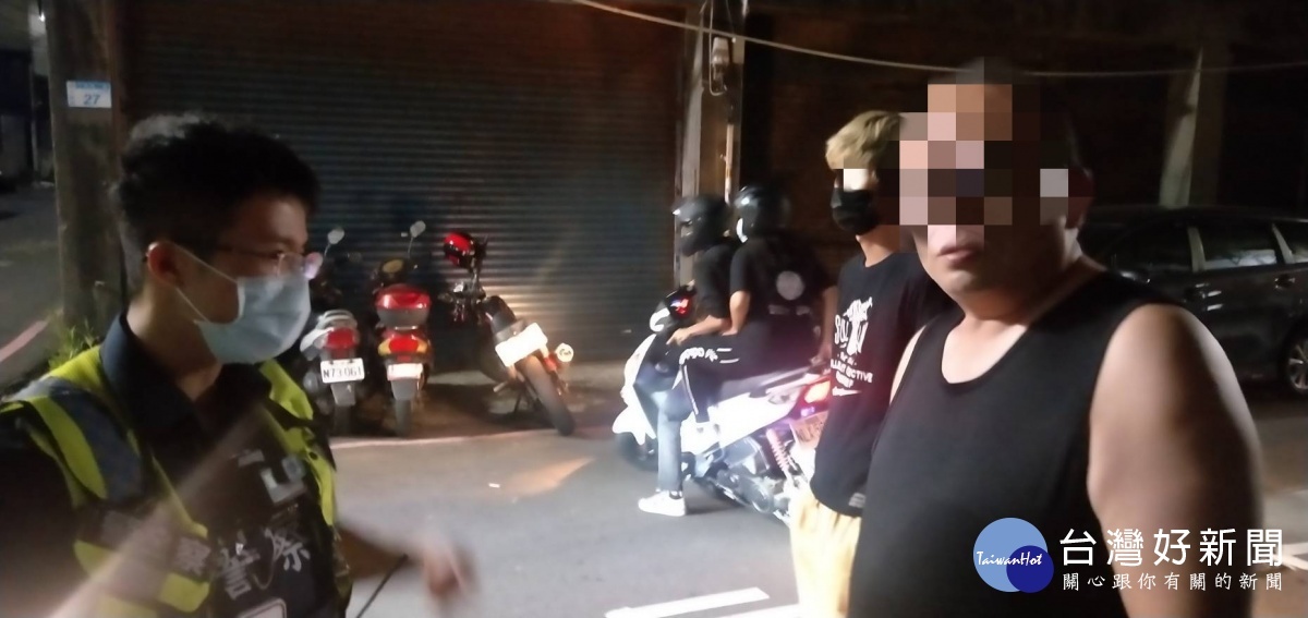 男子未戴口罩街上閒晃,警盤查竟是竊盜通緝犯