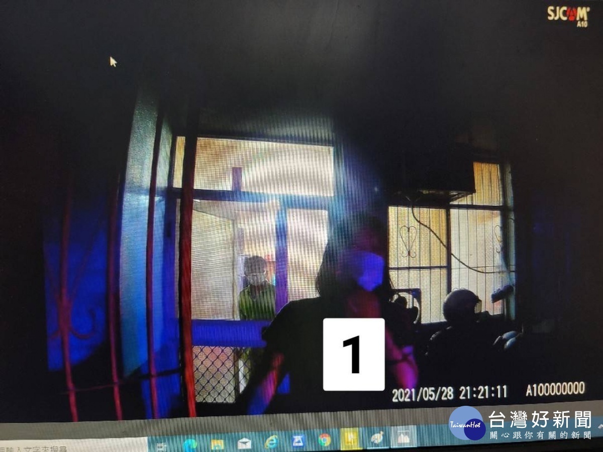警方查獲5位民眾在室內聚會／劉冠宏翻攝