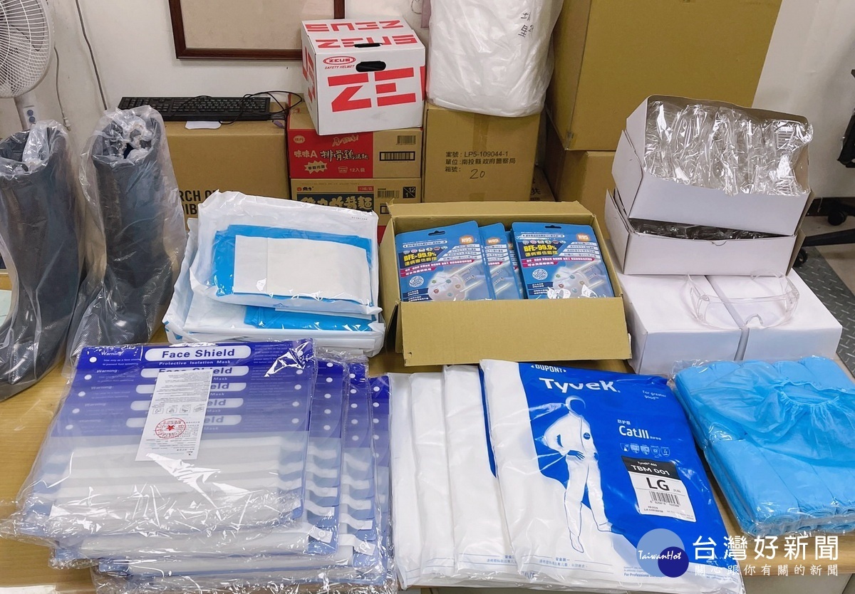 埔里分局獲贈一批防疫物資。(埔里分局提供)