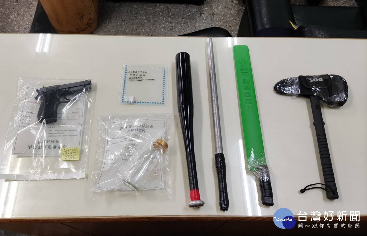 警方起出犯案工具。(竹山分局提供)