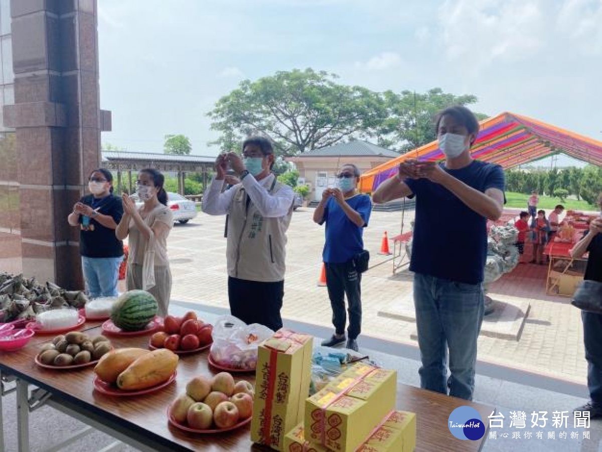 疫情嚴峻納骨塔不開放祭祀南市府代勞祭拜 台灣好新聞taiwanhot Net 疫情嚴峻納骨塔不開放祭祀南市府代勞祭拜 台灣好新聞taiwanhot Net