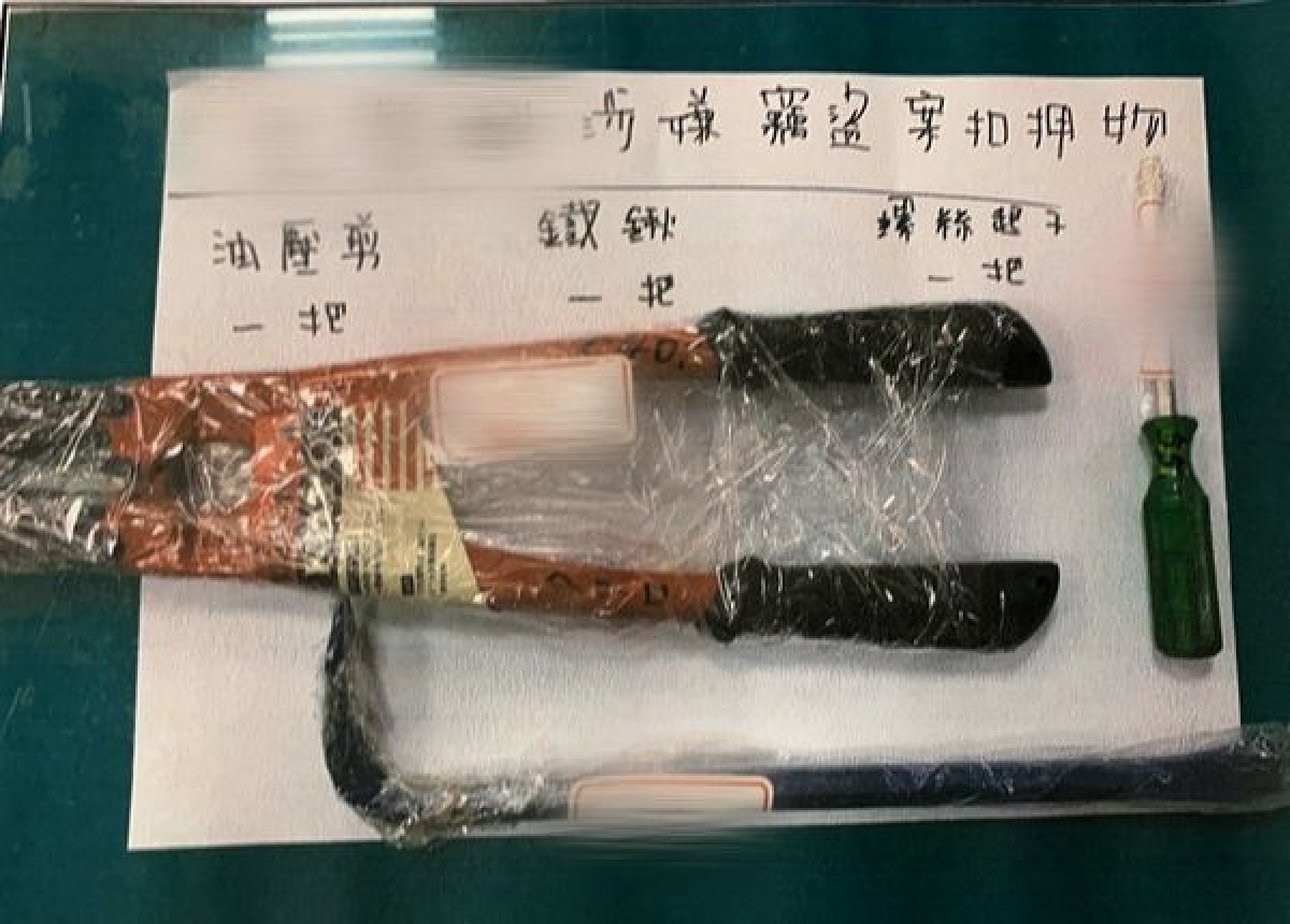 西螺鎮轄連續發生汽車失竊及兌幣機遭竊案,警方專案小組積極查緝,前往彰化二水車站將犯嫌拘提到案,經雲林地院裁定羈押。