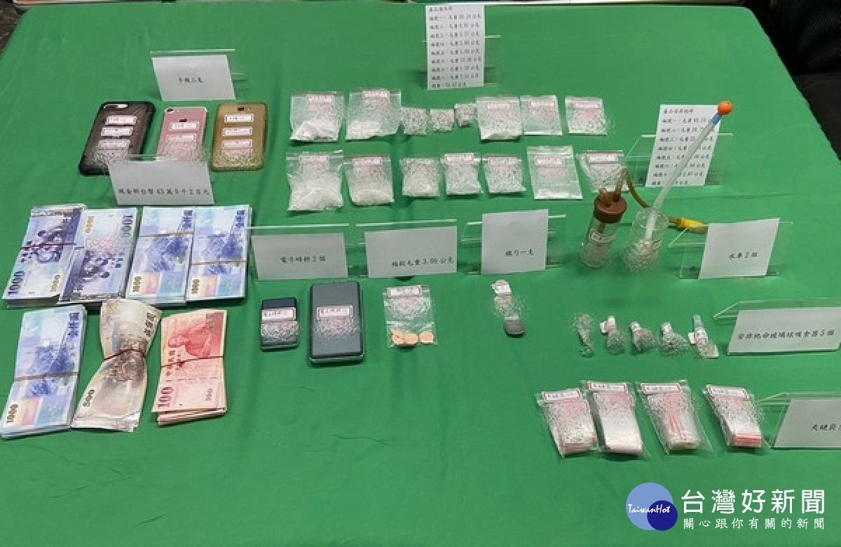 警方佈線欲逮捕涉嫌毒品案的男子,卻遭拒絕配合並駕車衝撞警車後逃逸,西螺分局立即與刑大聯手查緝,將他移送偵辦。