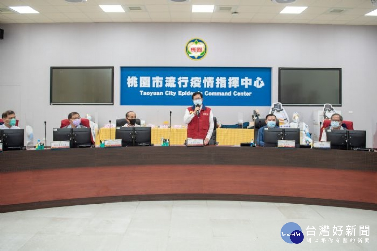 鄭市長感謝義消消防聯合總會長王金平捐贈防疫物資,支持消防及防疫同仁