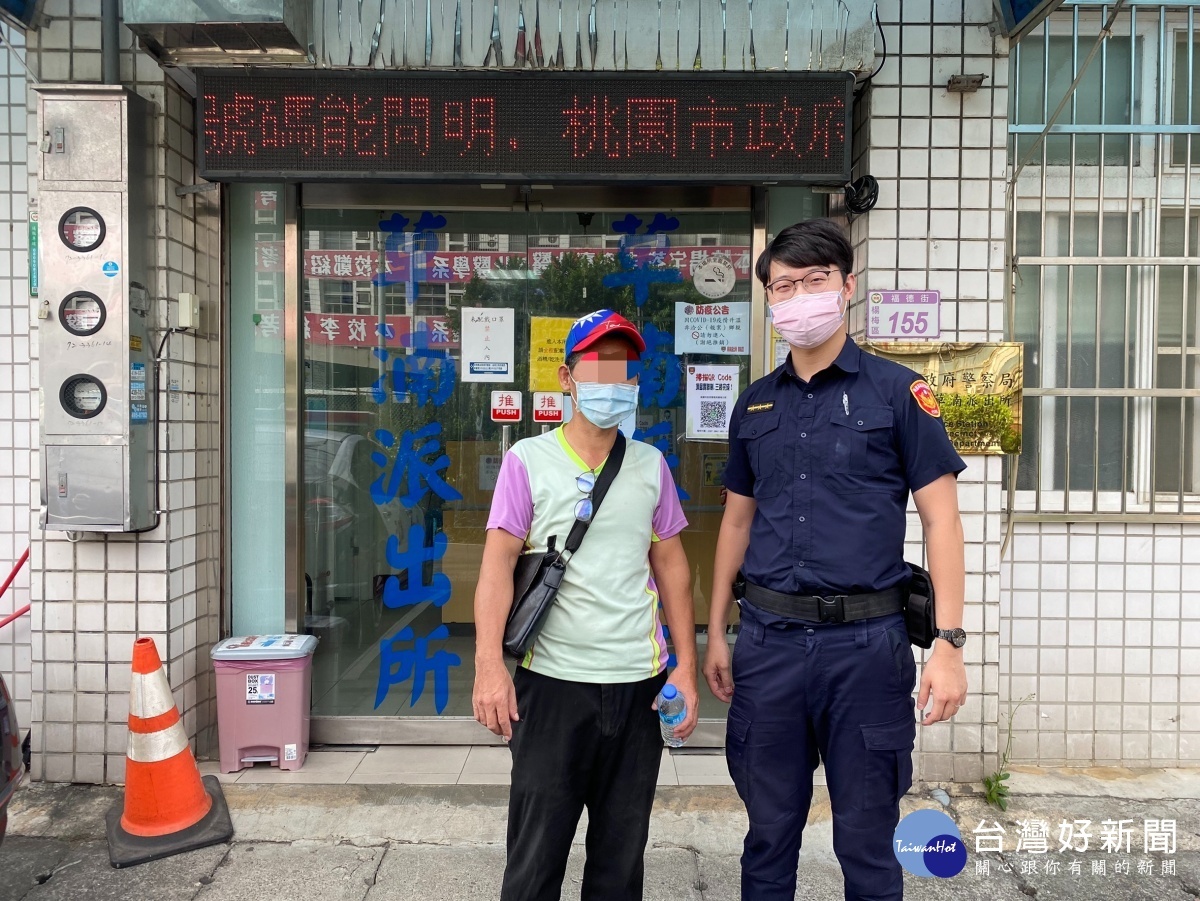 黃男險遭詐騙在員警與銀行行員攔阻後,感謝警方與行員的協助