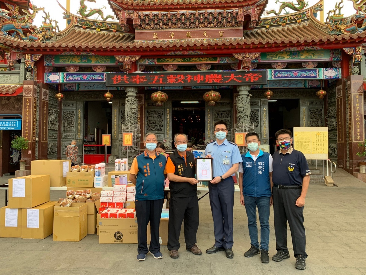 力挺醫護對抗疫情,龍潭市議員劉熒隆號召民間捐贈防疫物資