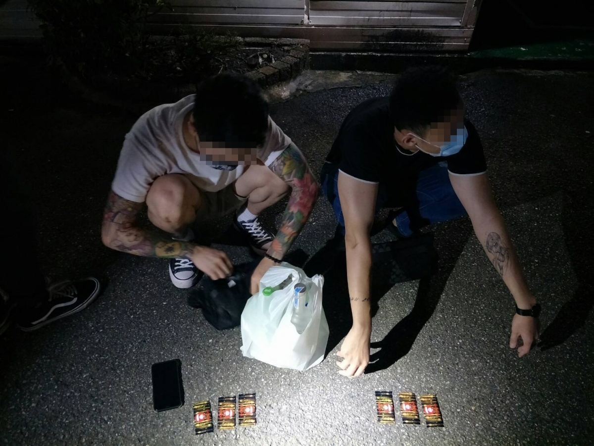 阻斷特殊交友傳播鏈,大園警臨檢汽車旅館查獲6男女開毒趴