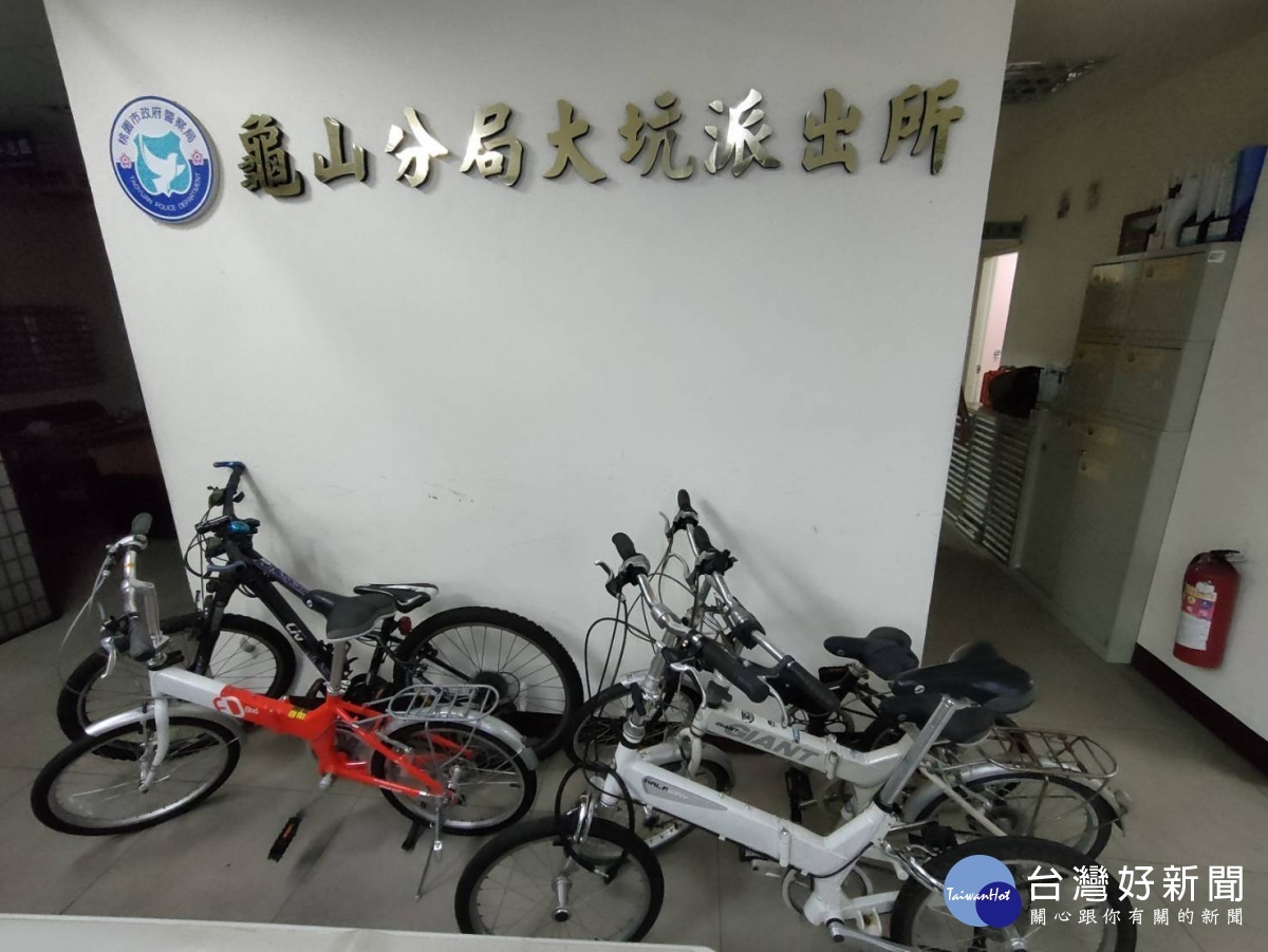 警方呼籲居住在台北市、新北市民有失竊捷安特腳踏車，請儘速連繫（03-3251310）