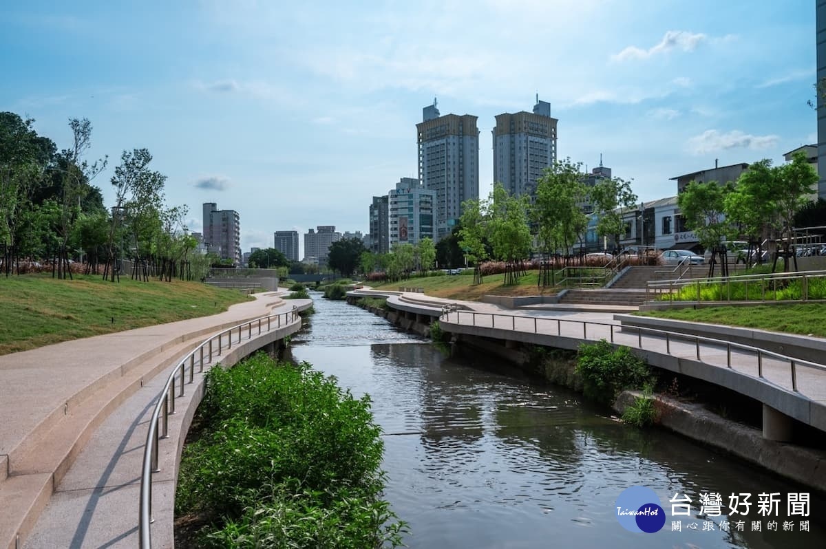 台中市政府整治柳川綠美化城市。