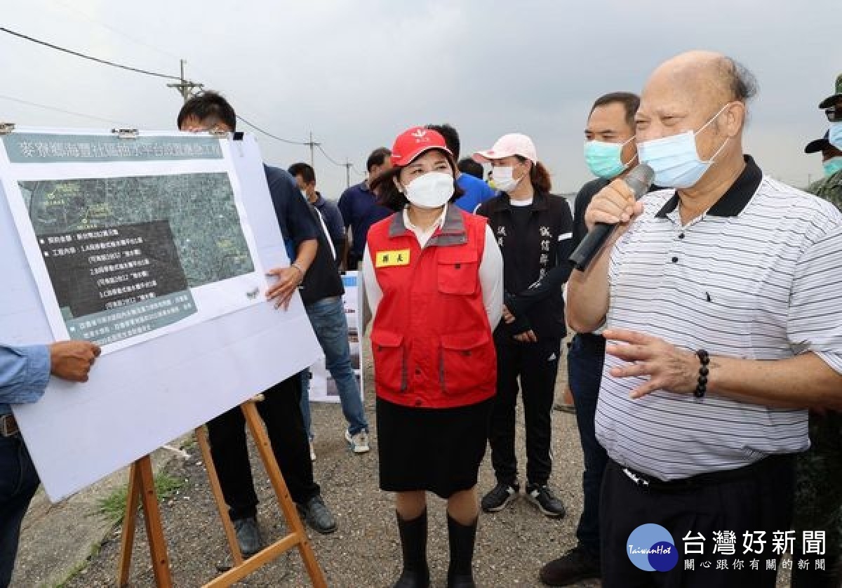 縣長張麗善前往四湖、台西、麥寮等鄉鎮現勘，了解積淹水問題及抽水機、抽水站運作情形，提醒鄉親加強防災準備。