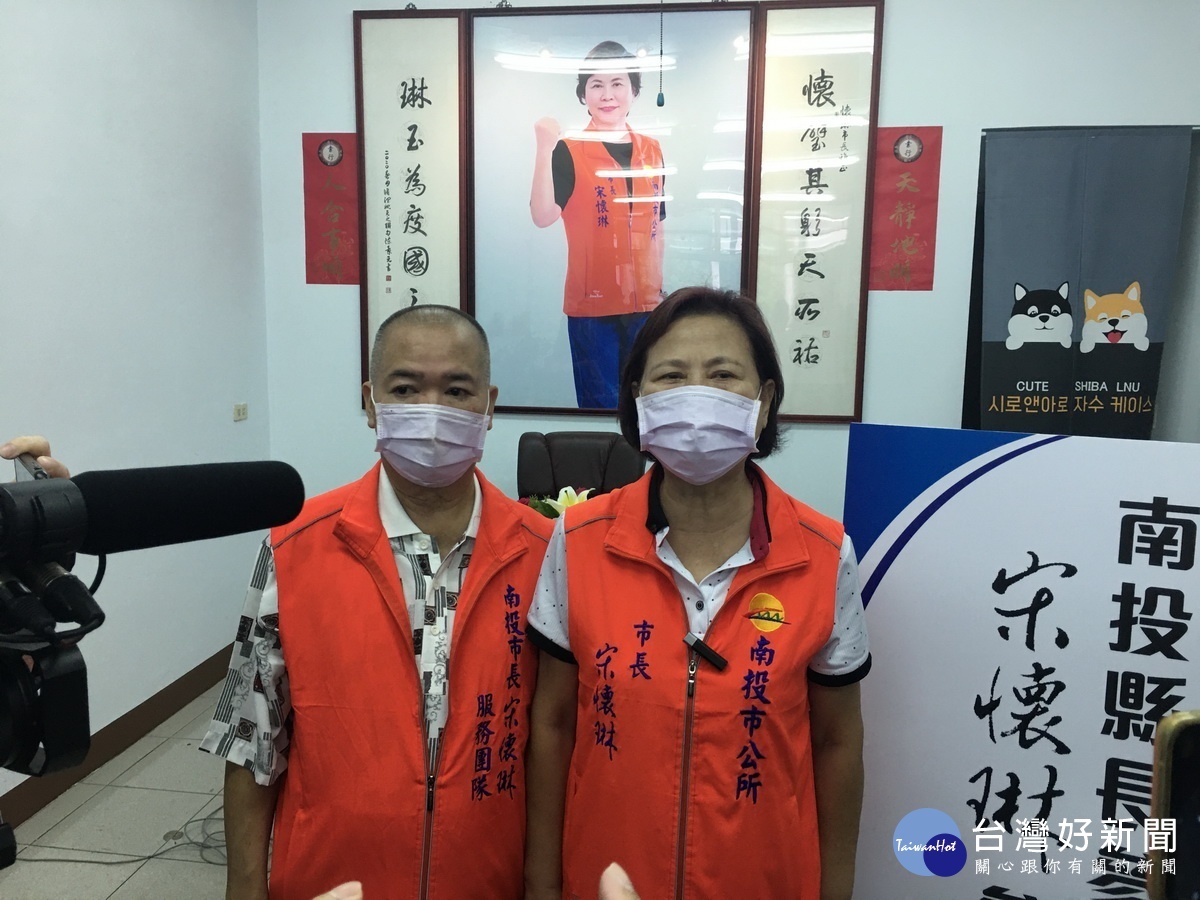 宋懷琳說依黨章參選到底。(記者扶小萍攝)