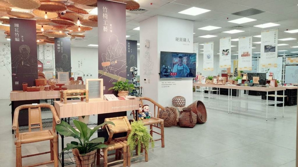 天光雜貨店開幕期間,許多優惠及各式獨家好禮送給您