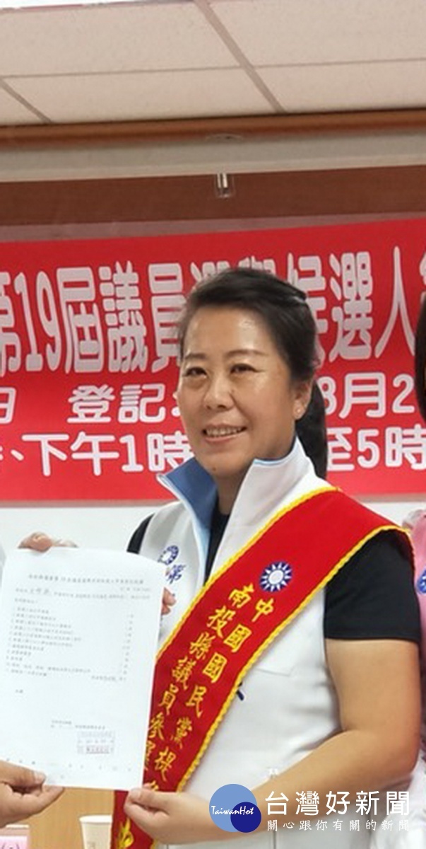 史雪燕自大陸嫁來台已20年。（記者扶小萍攝）