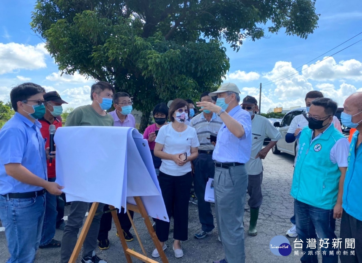 蘇治芬委員爭取行政院農委會經費補助的農路改善工程總經費近1600萬元，為農民打造一條安全回家的道路。